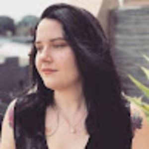 Meet your Posher, Cassandra